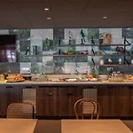 Hotel Ibis Styles Aéroport 3*