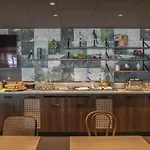 Ibis Styles Aéroport Hotel 3*